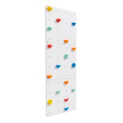 Weiße Kletterwand fürs Kinderzimmer