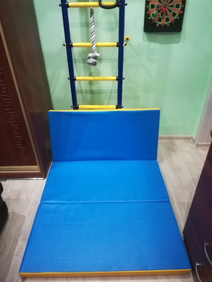 Gymnastikmatte 150x100x10 cm dreiteilige Komet0006