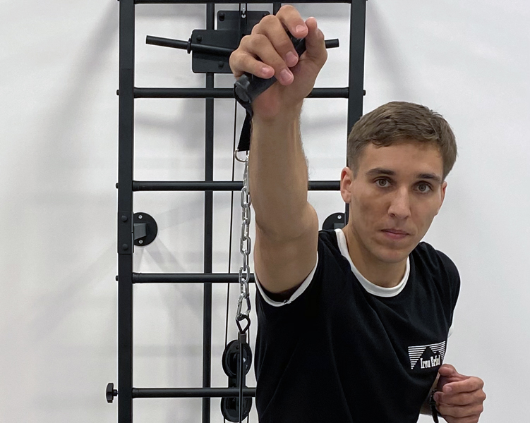 Training auf der Sprossenwand