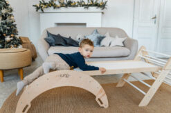 bialy plac zabaw moon dziecko 601x400 1