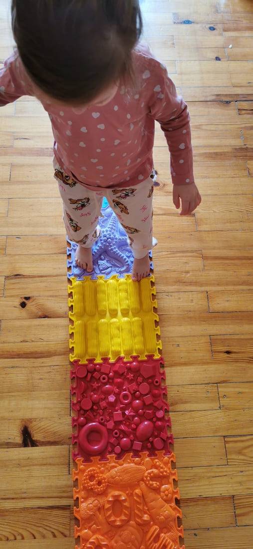 Massage-Sensorikmatte Regenbogen – Bild 2