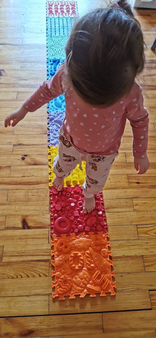 Massage-Sensorikmatte Regenbogen – Bild 4