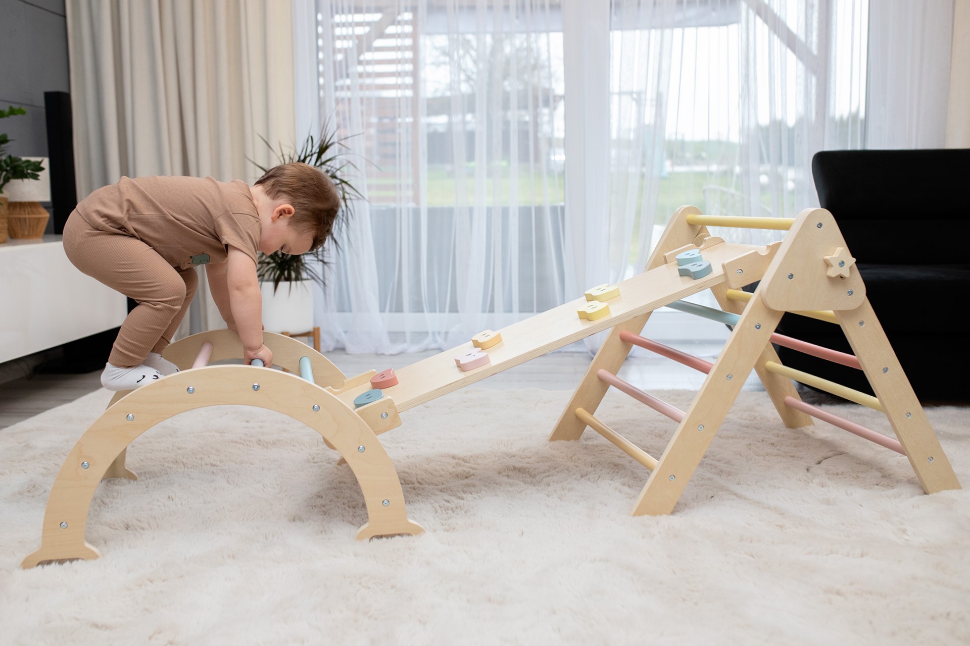 3-in-1 Klettergerüst: Rutsche, Pikler-Dreieck, Kletterbogen – Bild 9