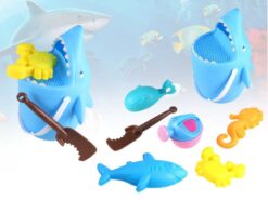 sandpit bucket with toys Shark2