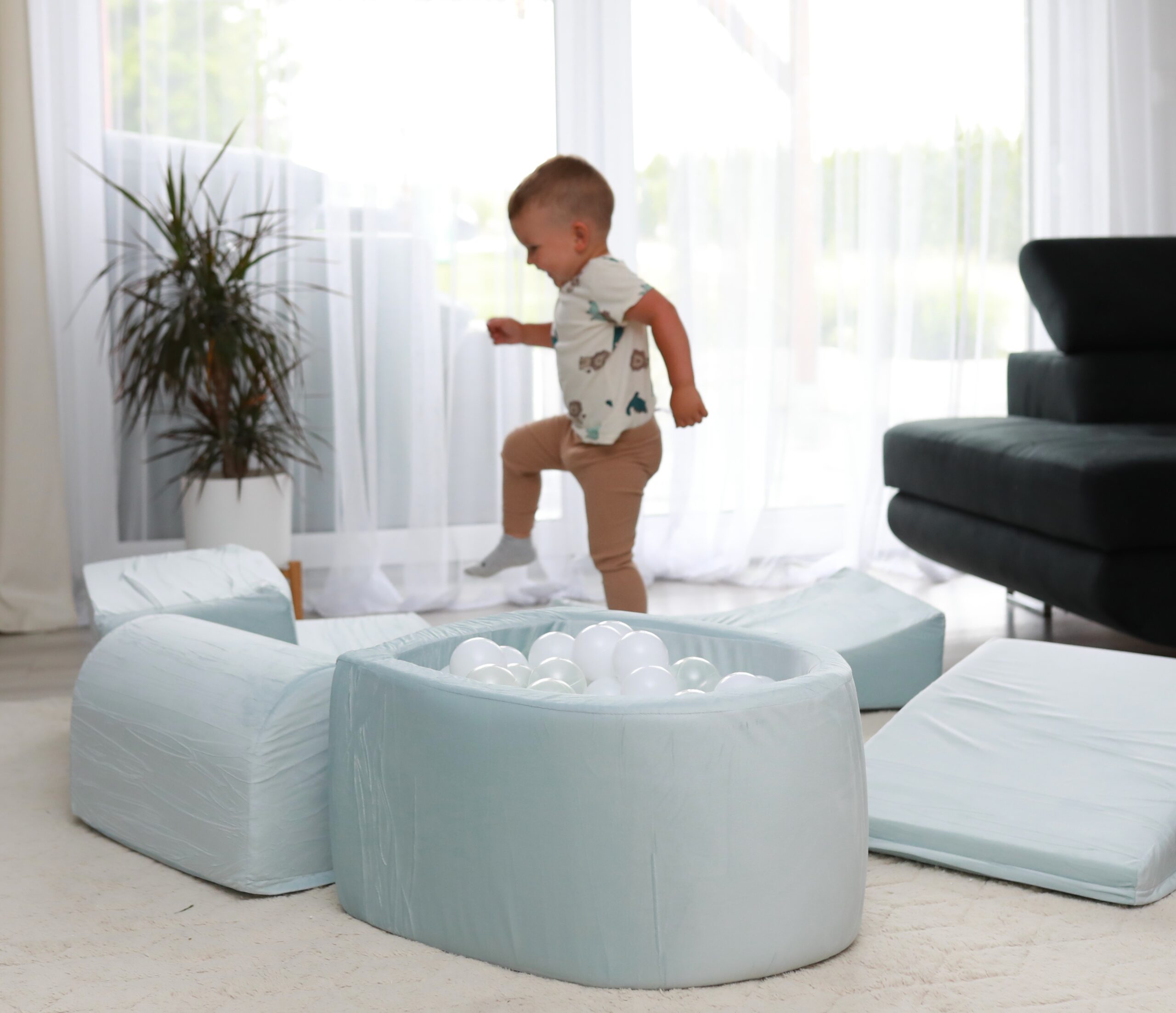 Schaumstoff-Bausteine mit Bällebad – Bild 2