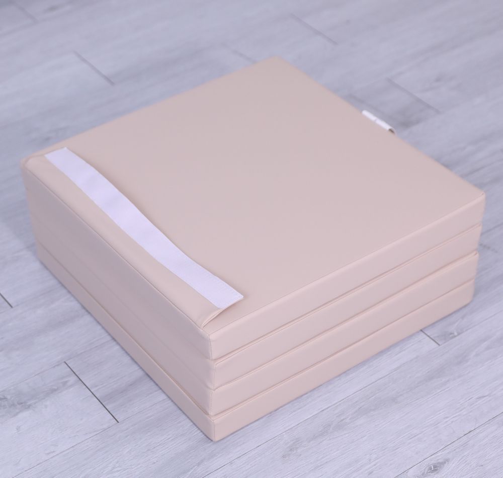 Gymnastikmatte Satellit 100x100x5 cm vierteilige5