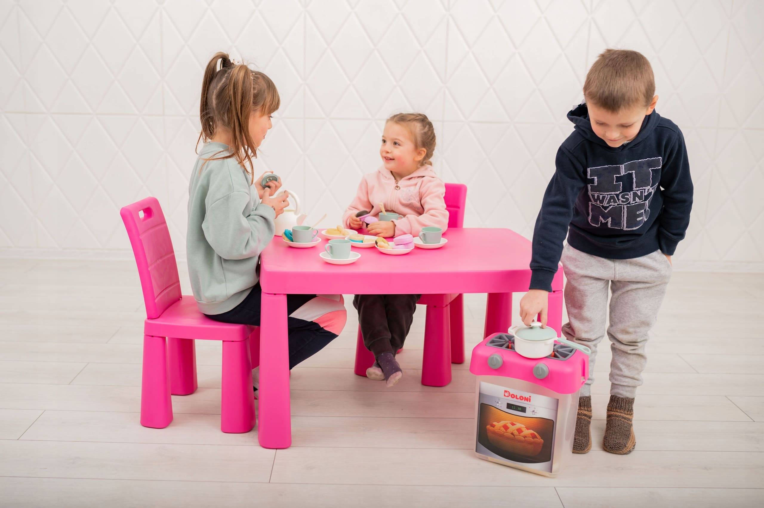 Kindertisch + Kinderstühle aus Plastik – Bild 4