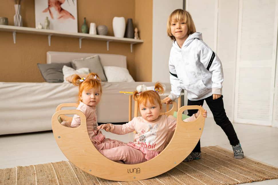 Kinderwippe aus Holz Sunny – Bild 7