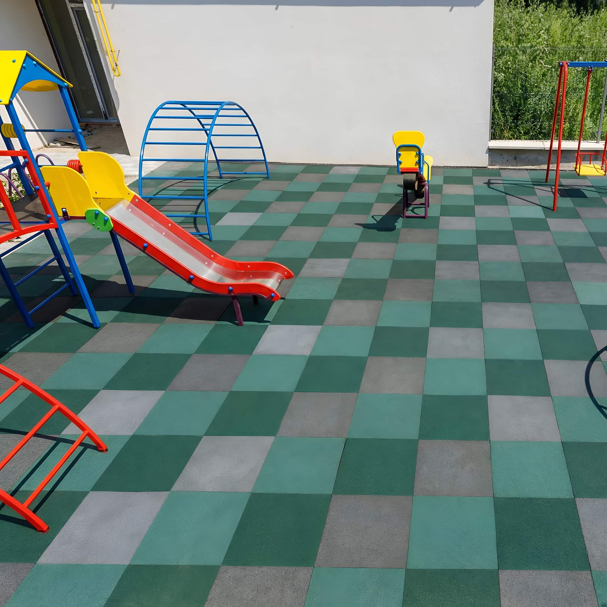 Gummibelag für Spielplatz – Bild 3